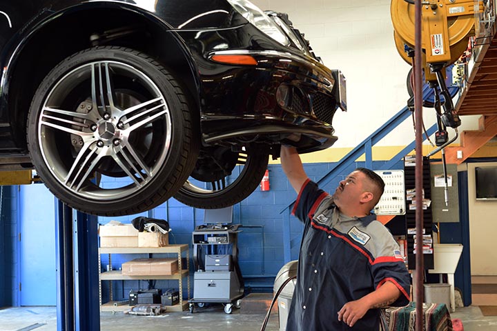 Aut repair shop for all cars and truck brands